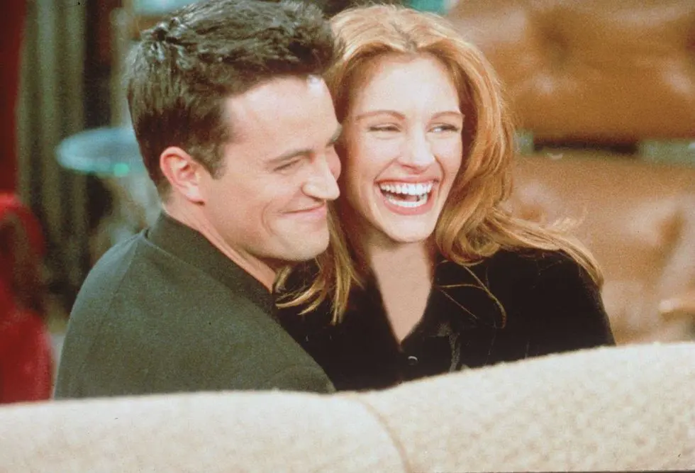 pratele-nejvetsi-hvezdy-co-si-v-serialu-zahostovaly-a-nejspis-uz-jste-na-ne-zapomneli-14