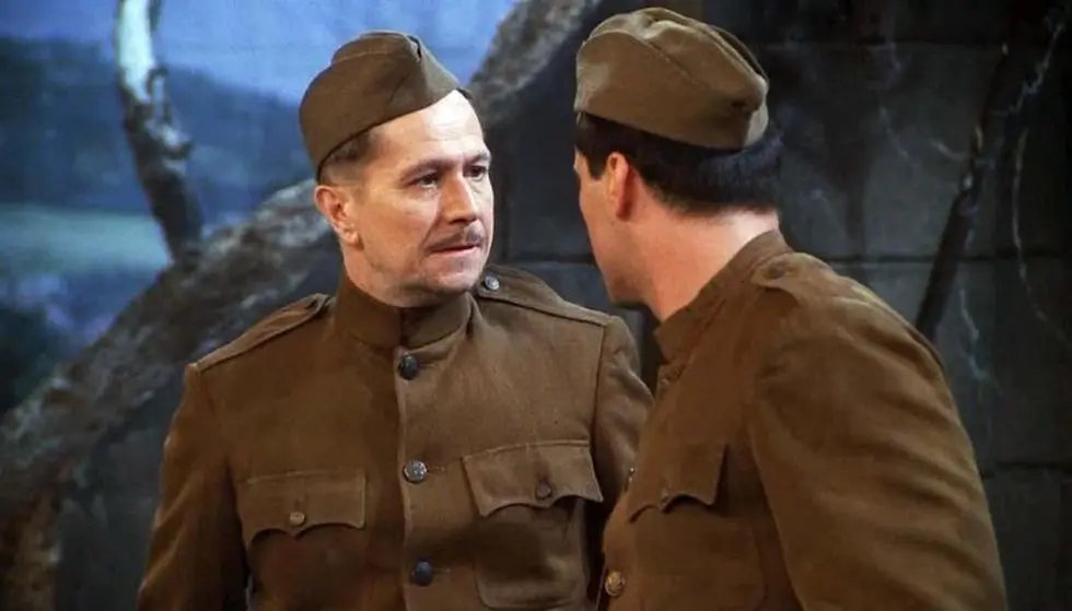 pratele-nejvetsi-hvezdy-co-si-v-serialu-zahostovaly-a-nejspis-uz-jste-na-ne-zapomneli-7