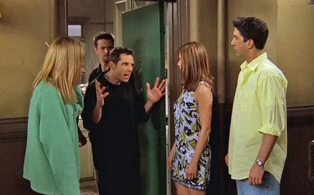 pratele-nejvetsi-hvezdy-co-si-v-serialu-zahostovaly-a-nejspis-uz-jste-na-ne-zapomneli