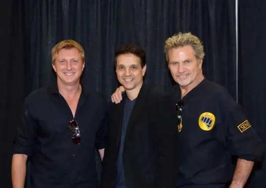 Trailer: Johnny a Daniel už se brzy vrátí ve třetí sérii hitu Cobra Kai. A je na co se těšit!