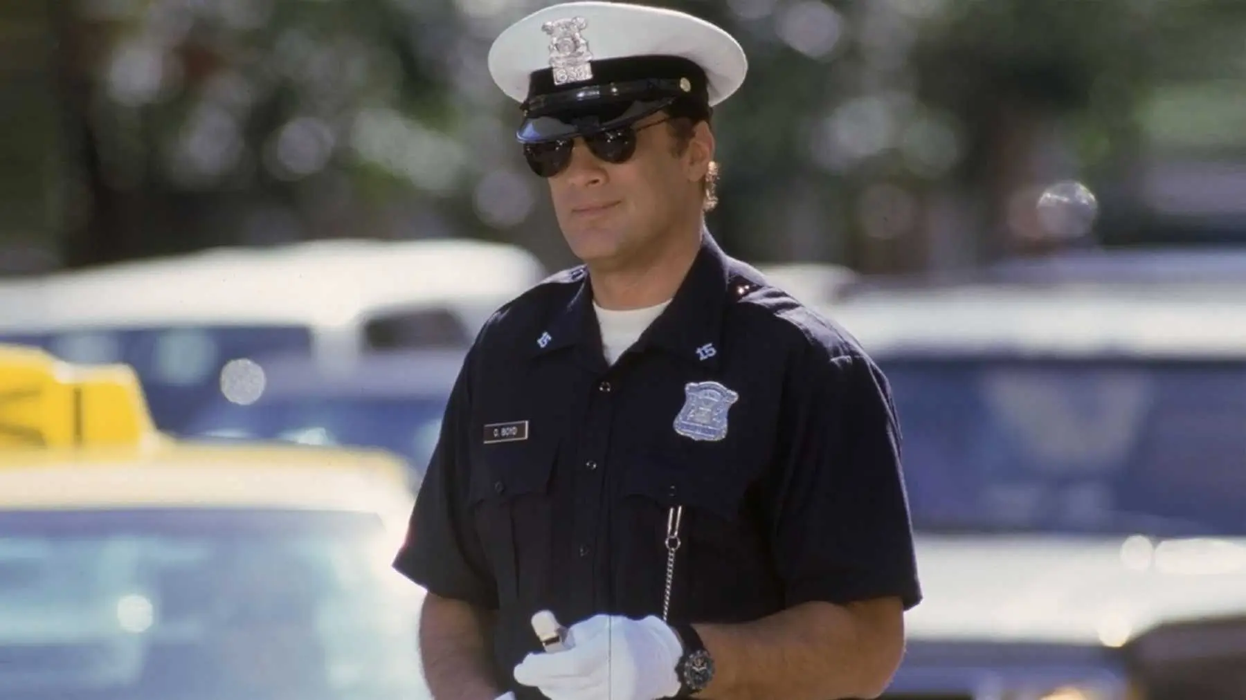 Lovec policajtů, Steven Seagal