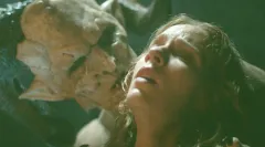 Režisér Hry o trůny a Hellboye v novém filmu nepolevuje - tentokrát se vydal na lov čarodějnic