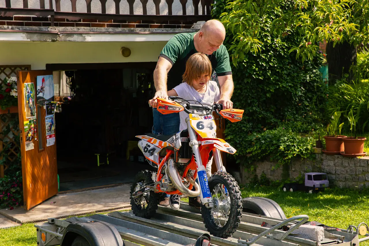 Theo Schaefer, David Novotný