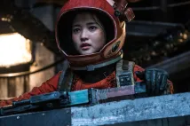 Tae Ri Kim - Čističi vesmíru (2021), Obrázek #6