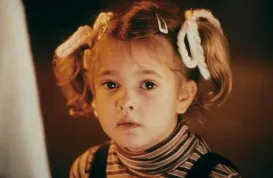 Drew Barrymore: Největší dětská hvězdička osmdesátých let si v útlém mládí prošla peklem, které ji navždy změnilo