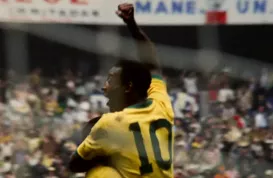 Recenze: Pelé - Dokumentární portrét výjimečné kariéry nejlepšího brazilského fotbalisty.