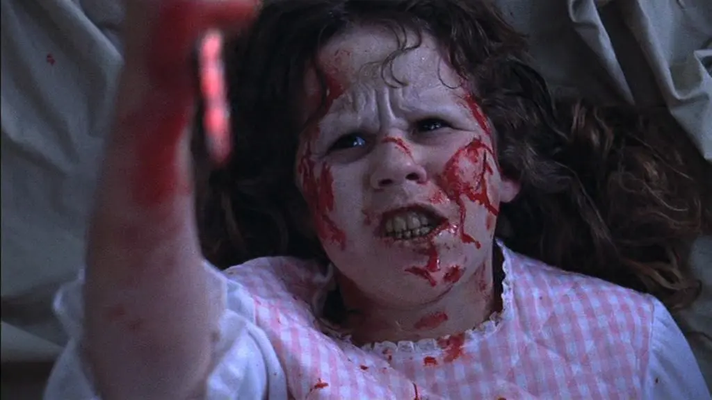 proklete-filmy-seznamte-se-s-desivymi-udalostmi-ktere-doprovazely-nataceni-nejznamejsich-hororu-vymitac-dabla-sve-obsazeni-skutecne-nesetril-1