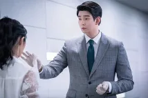 Kyun-Sang Yoon - Ildan ddeugeobge chungsohara (2018), Obrázek #3