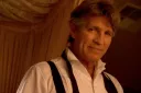 Nejvytíženější herec vůbec? Eric Roberts odčiňuje hříchy, jimiž pošramotil vztah se sestrou Julií