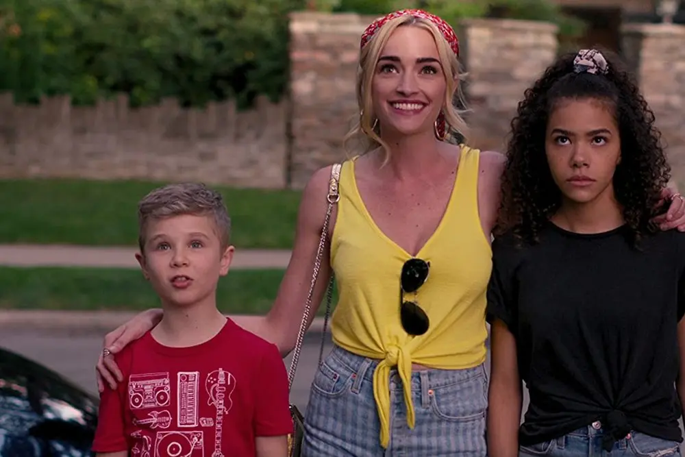 Antonia Gentry, Brianne Howey