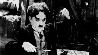 Komentáře týdne: Zlaté opojení Charlieho Chaplina. "Jak to sakra v té době filmově kamenné natočili?"