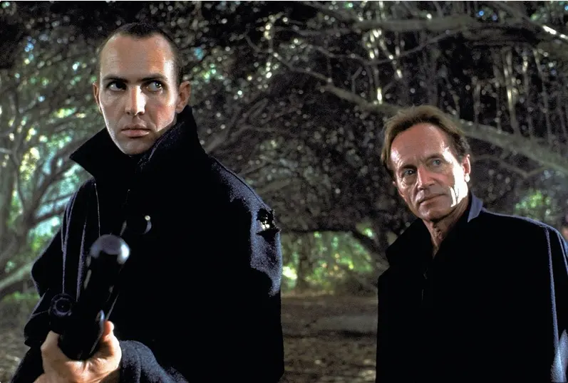 Lance Henriksen