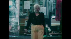 "Do Perlovky na kšefty jsem se dostala čirou náhodou." Helena Třeštíková představuje časosběrný dokument zaměřený na životní příběh stárnoucí prostitutky Anny