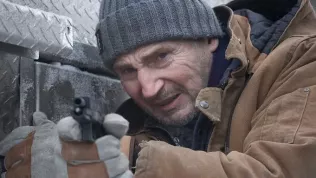 Trailer: Scenárista Smrtonosné pasti 3 a Armageddonu posílá Liama Neesona do akce na zamrzlý oceán
