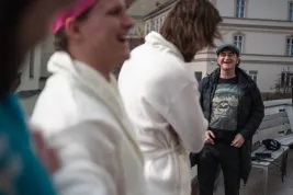 Divadlo Husa na provázku chystá pekelně komediální seriál. Když jsou brněnští herci v úzkých, nezdráhají se vyrazit ani do Prahy