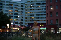 Lena Urzendowsky - Léto v Kreuzbergu (2020), Obrázek #3