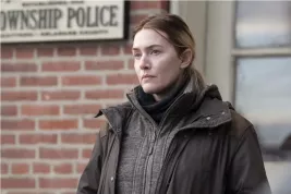 Recenze: Detektivní drama Mare z Easttownu je dalším seriálovým triumfem HBO. Oscarová hvězda Titanicu zde ztvárnila svou životní roli