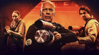 Bruce Willis proti smrtícímu organismu na vesmírné arše. Film Nezvaný host z loňského roku zdarma k vidění