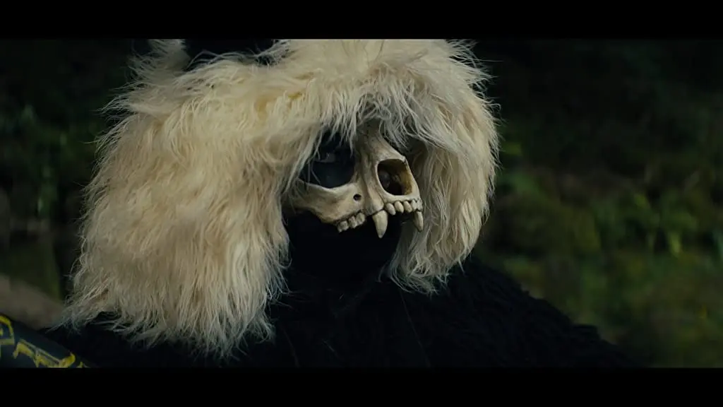 chlapec-s-parozim-jako-jedina-nadeje-pro-lidstvo-v-serialu-sweet-tooth-uvidite-co-by-se-stalo-kdyby-svet-zachvatil-horsi-virus-nez-covid-19-12