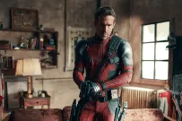 Deadpool je oficiálně součástí MCU. A udělal to opět stylově