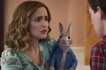 Rose Byrne - Králíček Petr bere do zaječích (2020), Obrázek #6