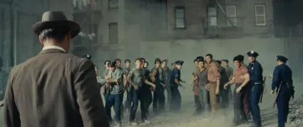 Láska, řevnivost a retro, které okouzlí. Spielbergův remake slavného muzikálu West Side Story představuje plnohodnotnou upoutávku