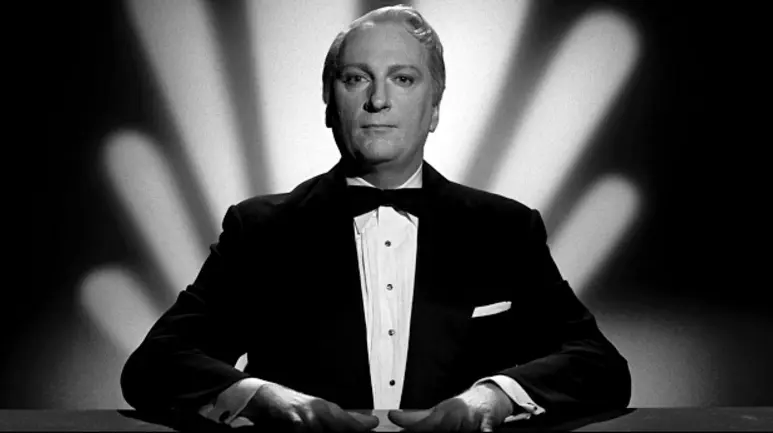 pamatujete-na-cisare-z-formanova-amadea-charakterni-herec-ma-davno-po-kariere-a-figuruje-v-rejstriku-sexualnich-predatoru