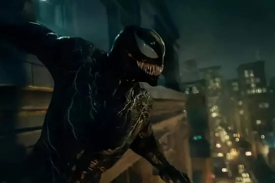 venom-s-carnagem-sve-divaky-sokuji-slavni-herci-zachranuji-cely-film-6