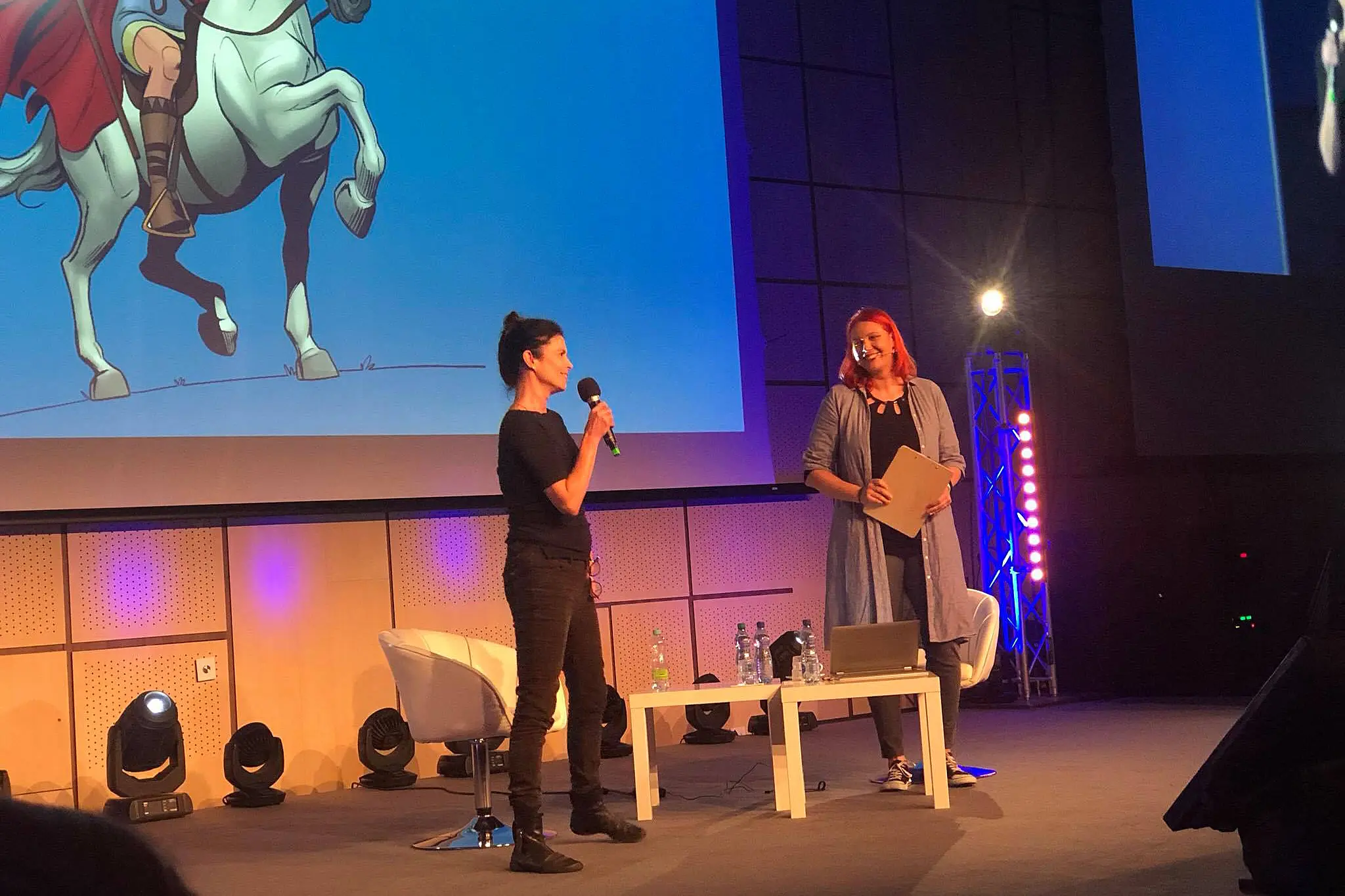 comiccon-2021-mezi-hosty-rezonovaly-i-soucasne-problemy-spolecnosti-vtip-a-nadeje-jim-ale-nechybeli-5