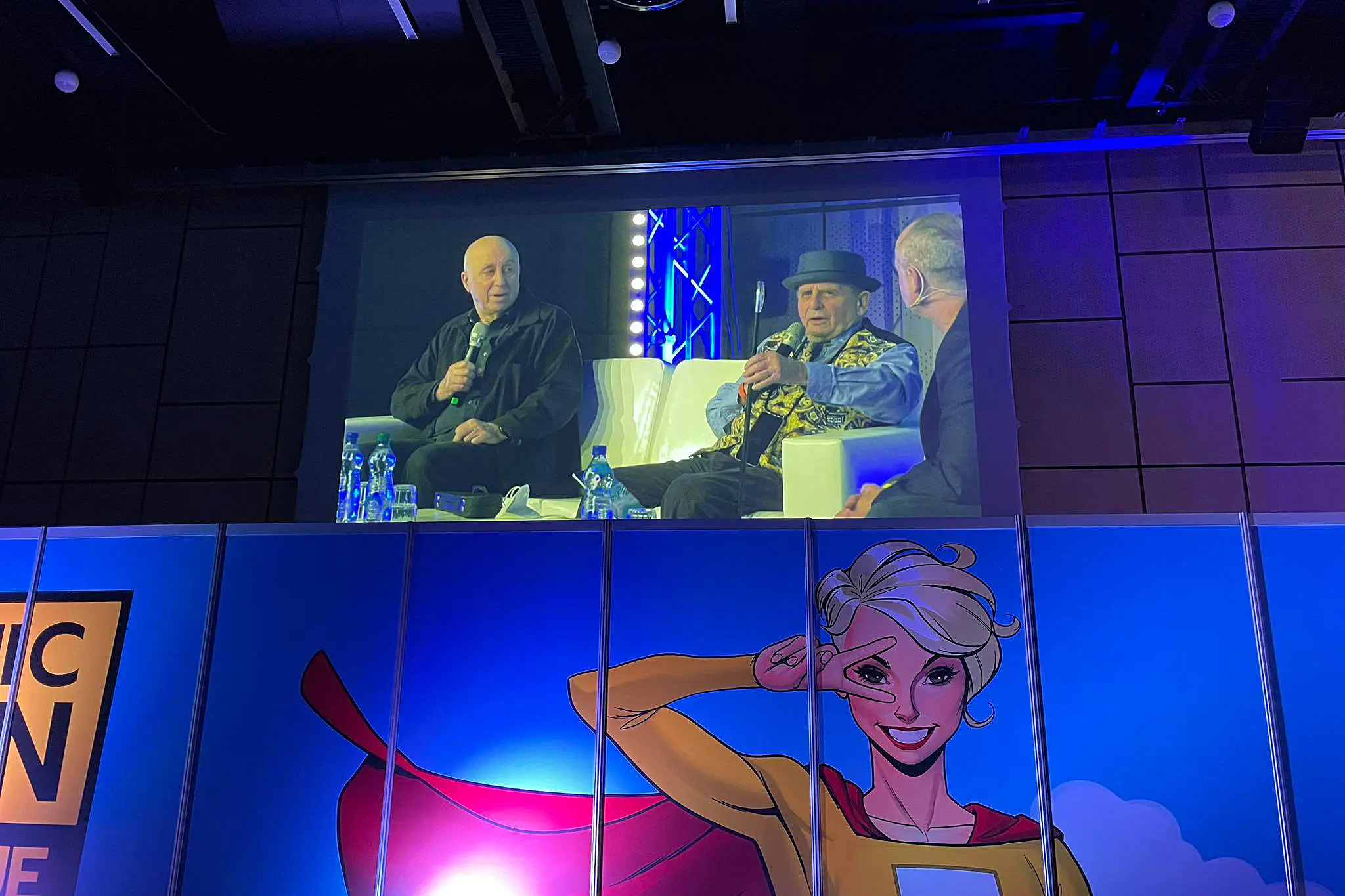 comiccon-2021-mezi-hosty-rezonovaly-i-soucasne-problemy-spolecnosti-vtip-a-nadeje-jim-ale-nechybeli