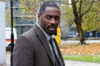 Idris Elba by se mohl v nové bondovce přeci jen objevit. Ale ne tak, jak by si jeho fanoušci přáli