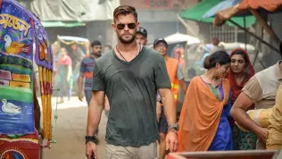 Vyproštění 2: Chris Hemsworth posílá videopozdrav z natáčení v České republice