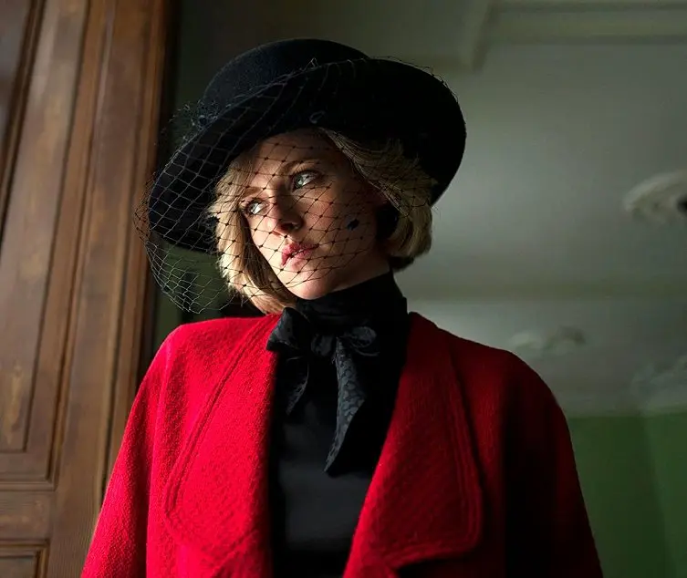 Drama Spencer je soucitným pohledem do duše princezny Diany. Nepřipravenému publiku by z něj mohlo být i zle