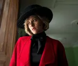 Drama Spencer je soucitným pohledem do duše princezny Diany. Nepřipravenému publiku by z něj mohlo být i zle