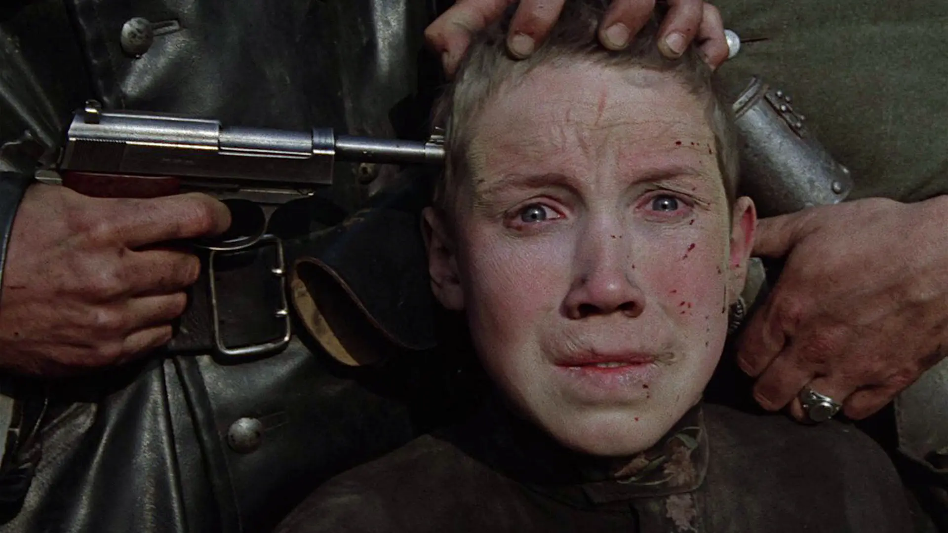 Dětský herec riskoval zastřelení a diváci utíkali z kin. Nejpůsobivější válečný film historie slaví 40 let