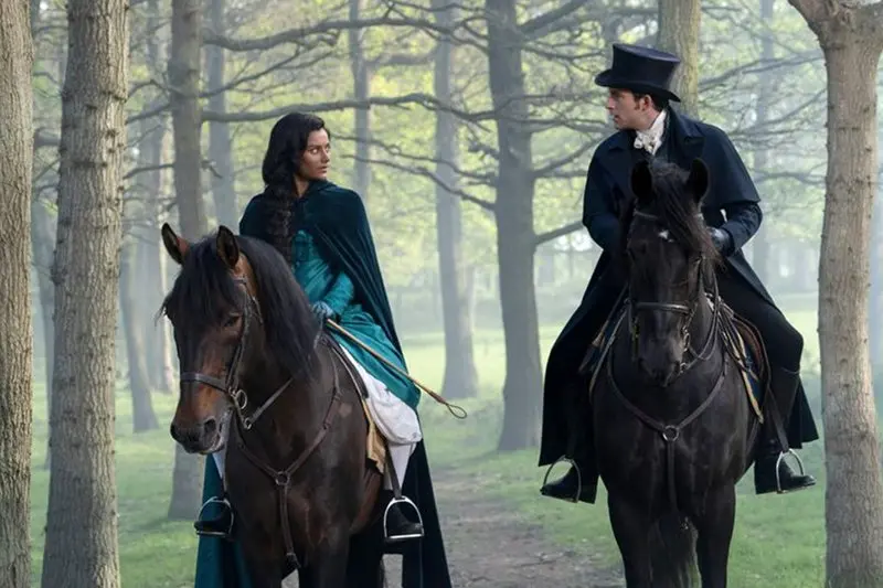 Simone Ashley, Jonathan Bailey