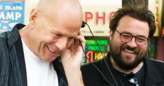 Kultovní režisér se v slzách omluvil nemocnému Bruci Willisovi. „Mohl jsem se zabít,“ popsal kdysi jejich katastrofální spolupráci