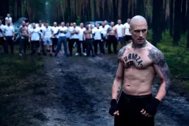 Furioza: Vyrovná se polská kombinace fotbalových výtržníků a drsné gangsterky tuzemskému hitu Proč?