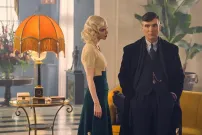 Peaky Blinders se loučí. Nejstylovější seriálová gangsterka opět strhne dokonalou atmosférou, skvělým příběhem a vynikajícími hereckými výkony