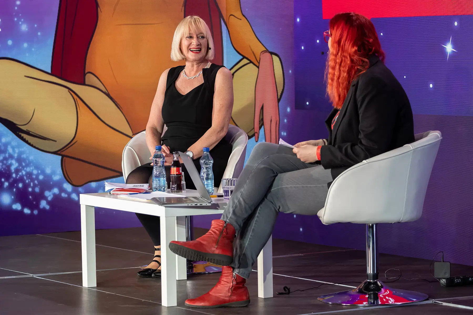 comic-con-2022-tarzan-s-bondem-na-prochazce-holly-by-chtela-byt-kocourem-a-kotleta-toci-pornohoror-6