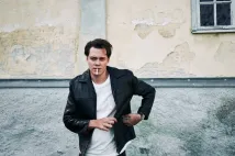 Bill Skarsgård - Clark: Hvězdný zločinec (2022), Obrázek #5