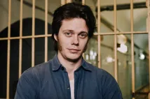 Bill Skarsgård - Clark: Hvězdný zločinec (2022), Obrázek #12