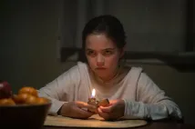 Ryan Kiera Armstrong - Žhářka (2022), Obrázek #2