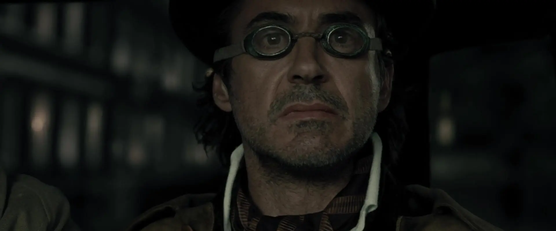 filmove-tipy-na-vikend-odmente-se-romantickou-komedii-upiry-sherlockem-nebo-batmanem-4