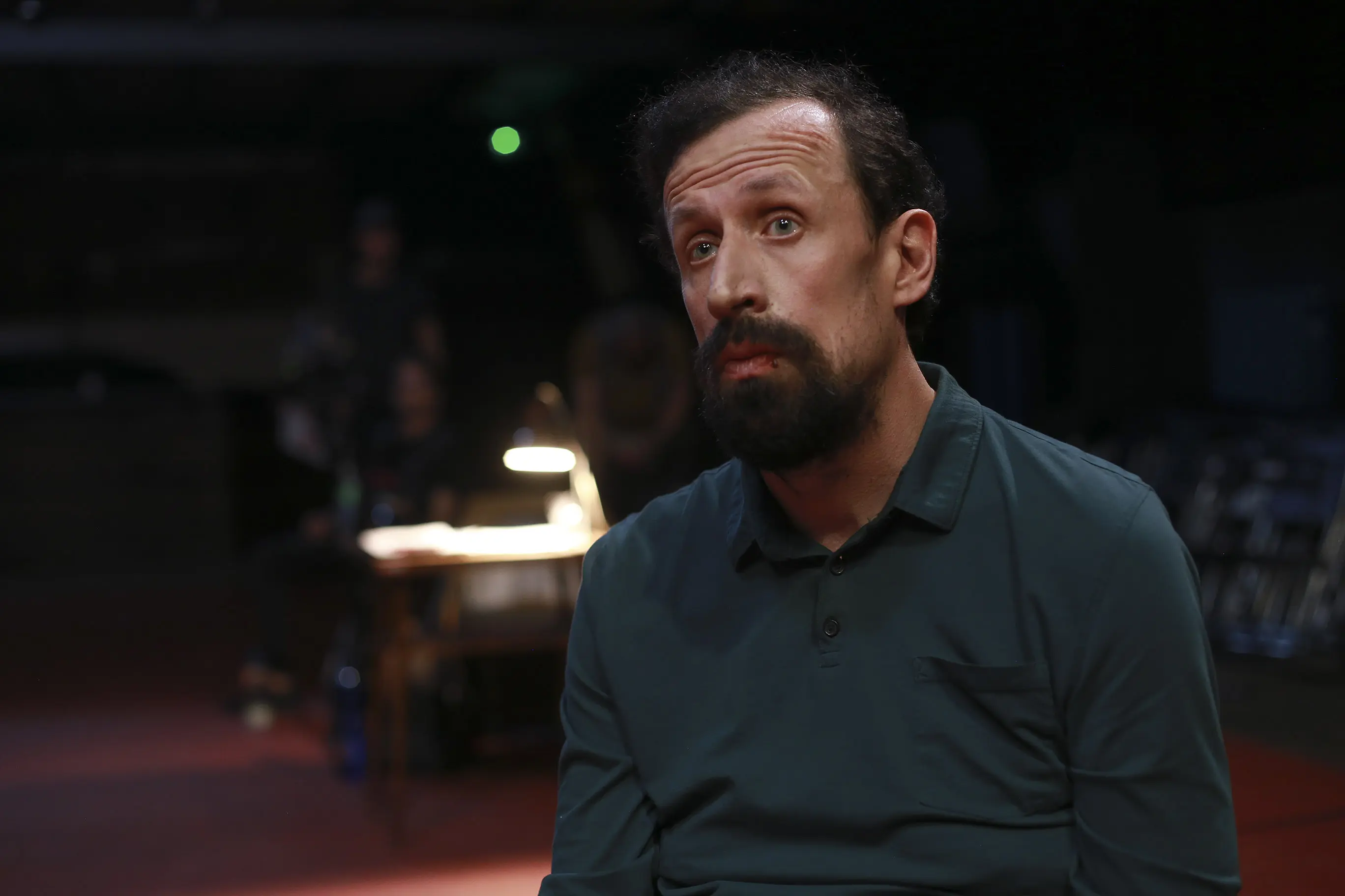 Krobotova Velká premiéra má prapodivného hrdinu, trpí předvídatelností a humoru je v ní pramálo