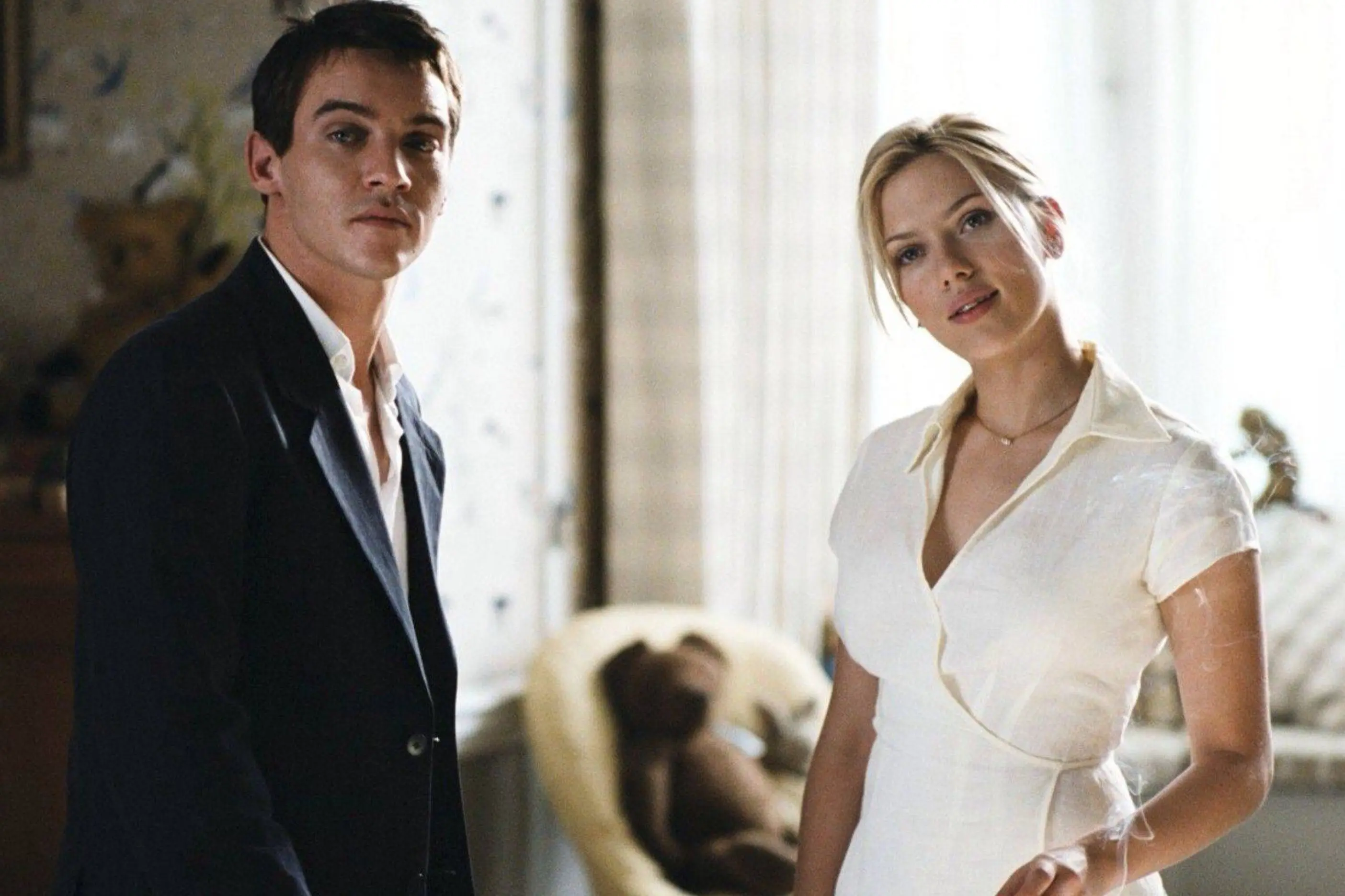 Scarlett Johansson, Jonathan Rhys Meyers