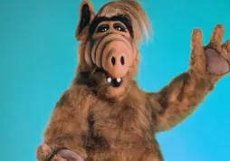 M*A*S*H, Alf nebo Přátelé. Deset klasických seriálů, které najdete na streamovacích službách