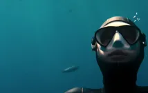 Hluboce pod vlivem: trailer