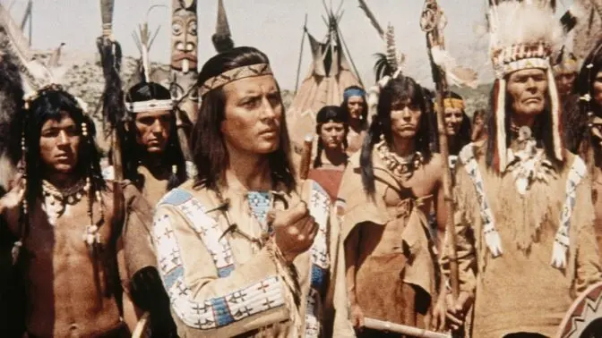 Kinobox: Tak nám zakázali vysílat Vinnetoua v televizi! Co s tím budeme dělat, mámo?