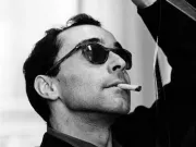 Byl největší žijící ikonou filmové režie. Jean-Luc Godard objevil pro svět Belmonda a natočil Tarantinův nejoblíbenější film